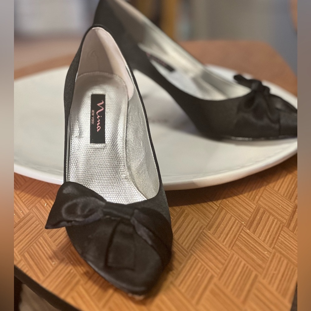 Nina Black Royal Satin Formal Pumps - Picture 5 of 9